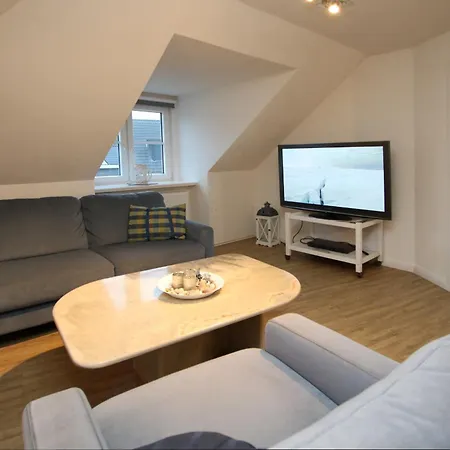 Mittelstraße 18, Whg 1, Haus Am Rosenbeet