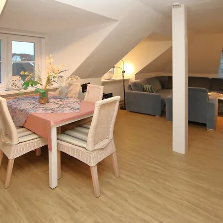 Mittelstrasse 18, Whg 1, Haus Am Rosenbeet شقة *