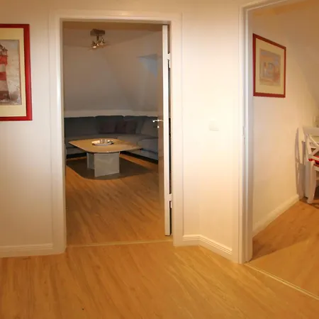 Apartment Mittelstraße 18, Whg 1, Haus Am Rosenbeet *