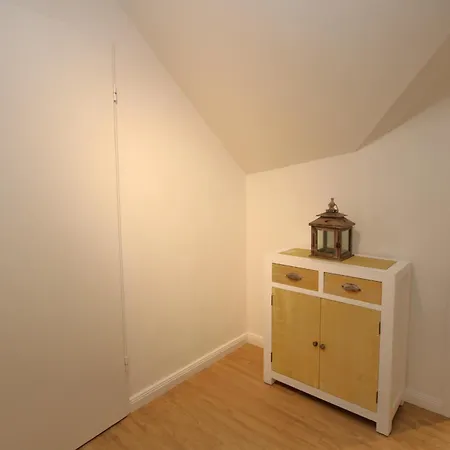 Mittelstrasse 18, Whg 1, Haus Am Rosenbeet Lägenhet *
